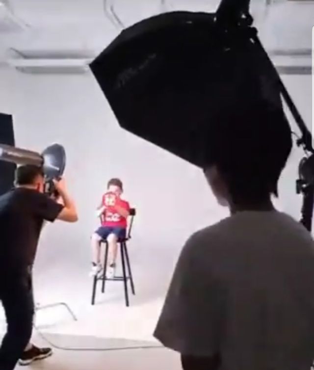 Перший смартфон лінійки Xiaomi CC показали на реальних фотографіях - фото 335950