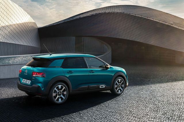 Citroen перестане випускати популярний кросовер C4 Cactus - фото 336127