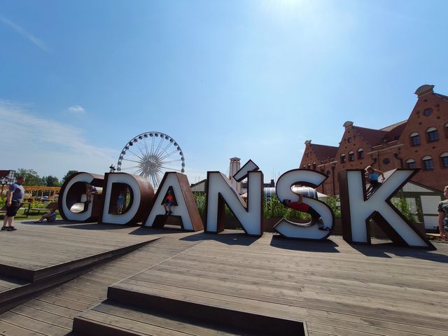 Вікенд у Гданську та Стокгольмі: як відпочити на морі та заплатити 3000 гривень штрафу - фото 336247