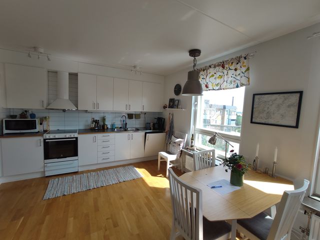 Вікенд у Гданську та Стокгольмі: як відпочити на морі та заплатити 3000 гривень штрафу - фото 336256