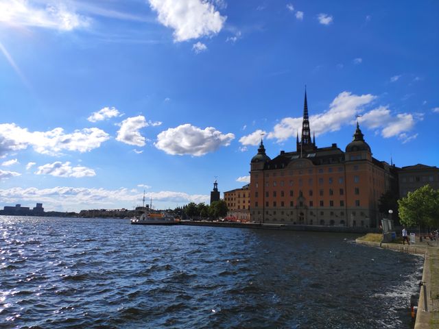 Вікенд у Гданську та Стокгольмі: як відпочити на морі та заплатити 3000 гривень штрафу - фото 336260