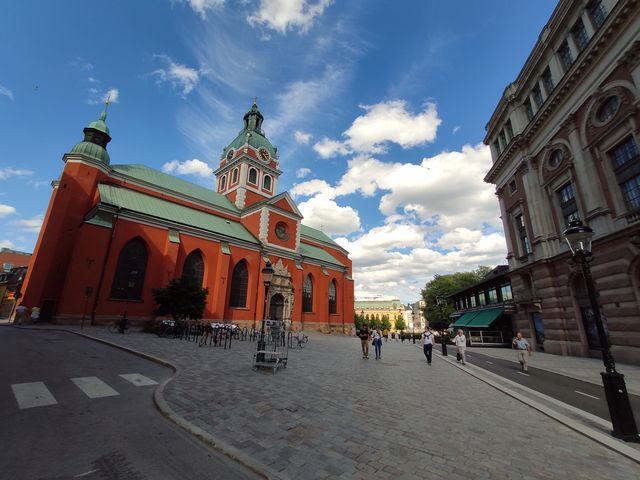 Вікенд у Гданську та Стокгольмі: як відпочити на морі та заплатити 3000 гривень штрафу - фото 336261