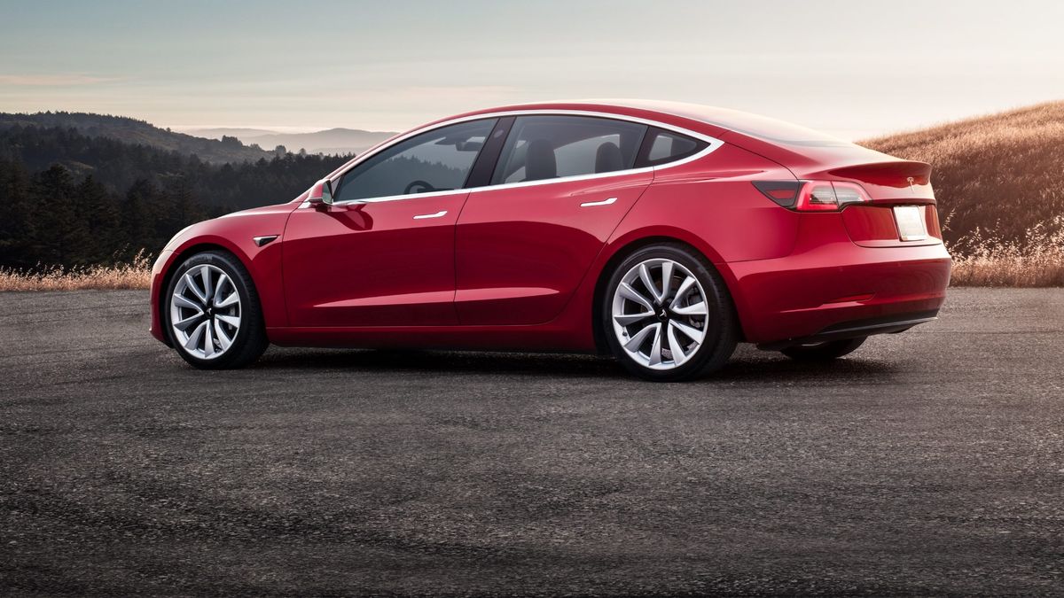 Tesla Model 3 не змогла перемогти - фото 1