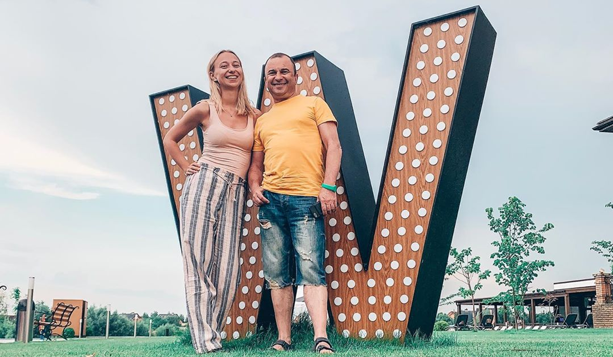 Віктор Павлік та його наречена Катерина Реп'яхова - фото 1