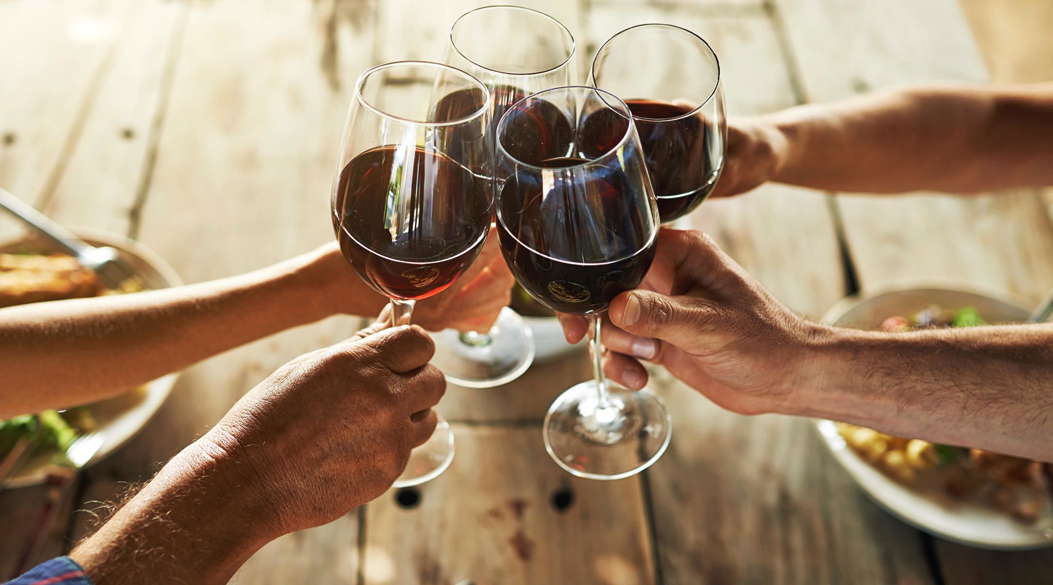 Навіть малі дози алкоголю порушують самоконтроль: дослідження