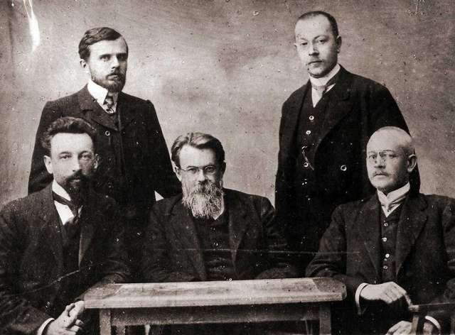 Вернадський і його асистенти, 1911 р. - фото 336438