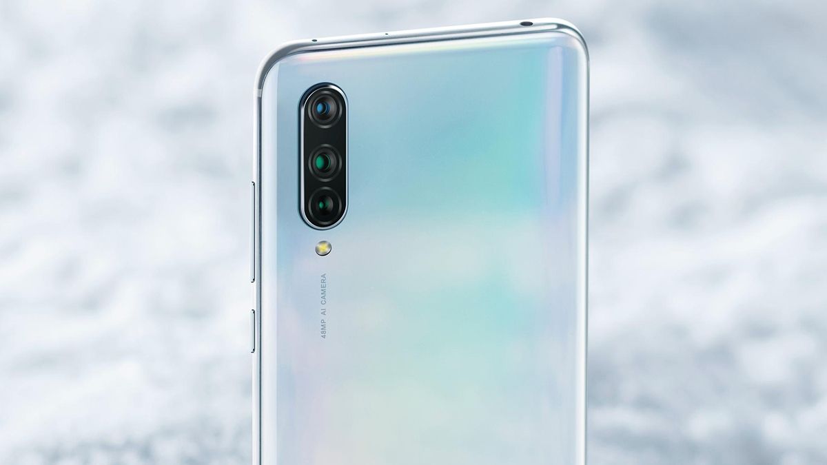 Романтичний білий: Xiaomi показала перше зображення смартфона Mi CC9