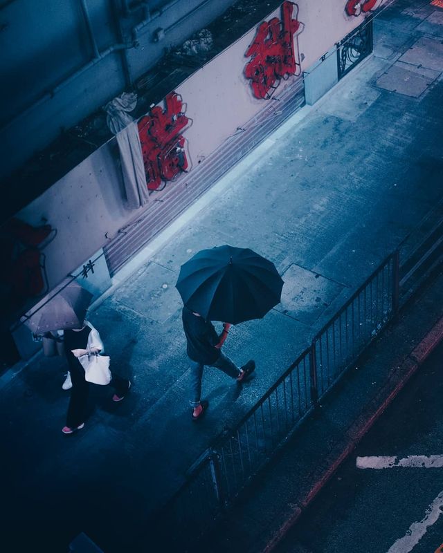 Нічна прогулянка Гонконгом, від якої важко відвести погляд: фото - фото 336540