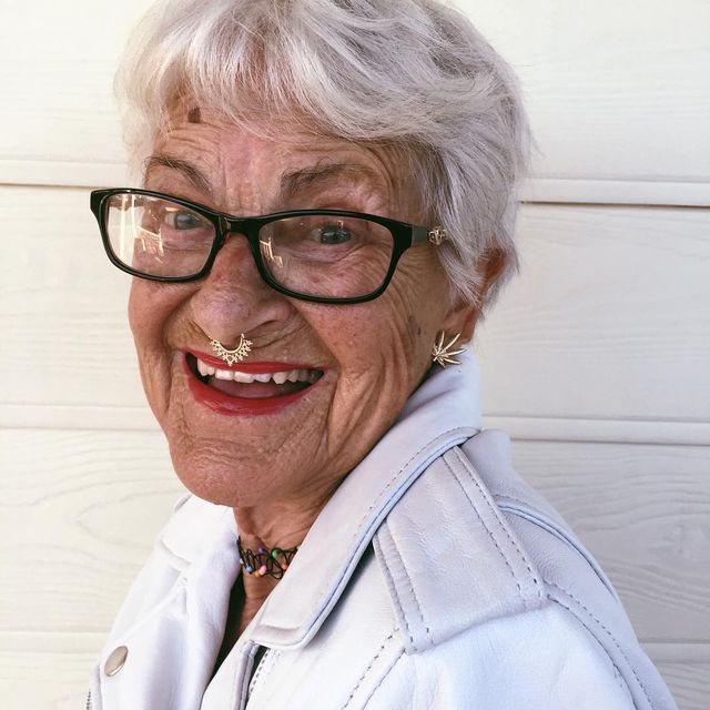 90-річна бабуся підкорила Instagram своїм виглядом - фото 336592