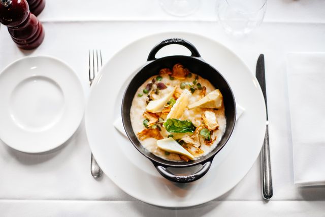 Чому не варто їсти швидко - фото 336753