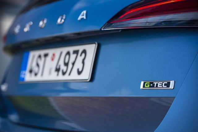 Хетчбек Skoda Scala отримав екологічну версію - фото 336830