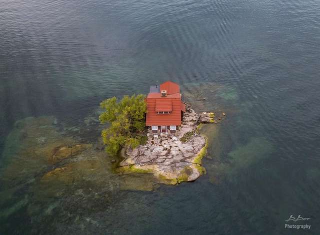 Як виглядає один з найменших островів у світі: атмосферні фото - фото 336929
