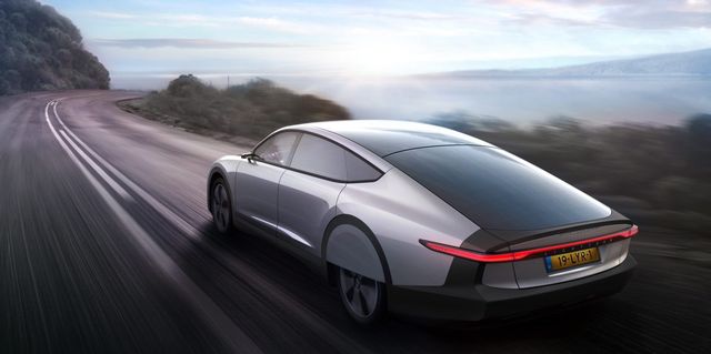 Голландці показали прототип 'сонячного' електромобіля - фото 337199