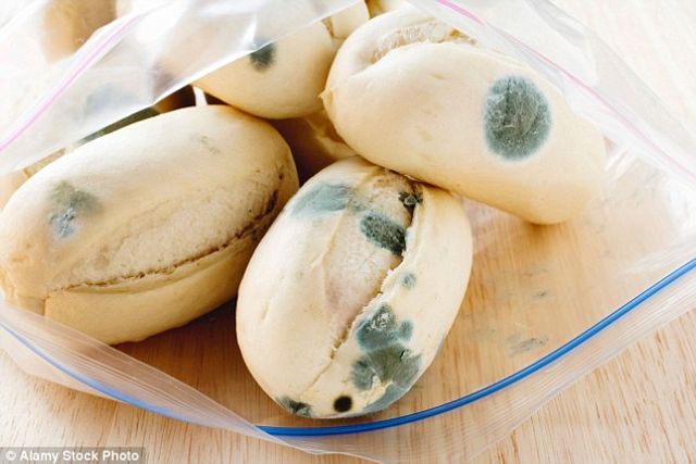 Як змінилися солодощі після двадцятирічного зберігання - фото 337383