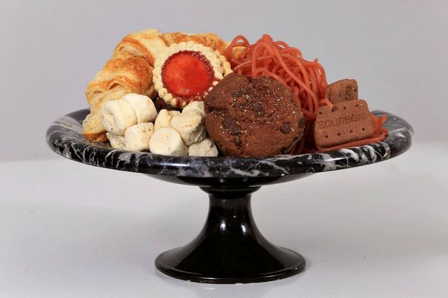 Як змінилися солодощі після двадцятирічного зберігання - фото 337387