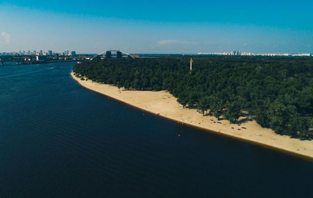 Пляжі Києва: найкращі водойми і відкриті басейни, де можна купатися влітку - фото 337427