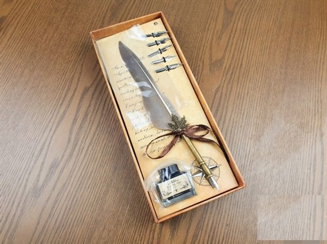 Samsung здивувала журналістів запрошенням на презентацію Galaxy Note10 - фото 337748