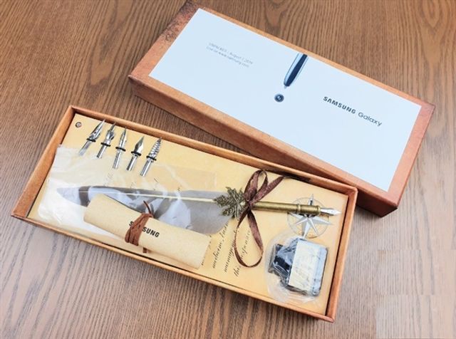 Samsung здивувала журналістів запрошенням на презентацію Galaxy Note10 - фото 337749