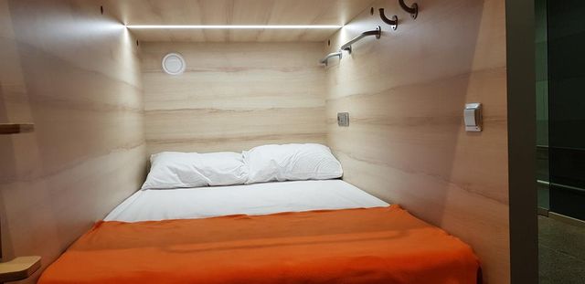 У Борисполі з'явився хостел з капсулами для сну - фото 337831