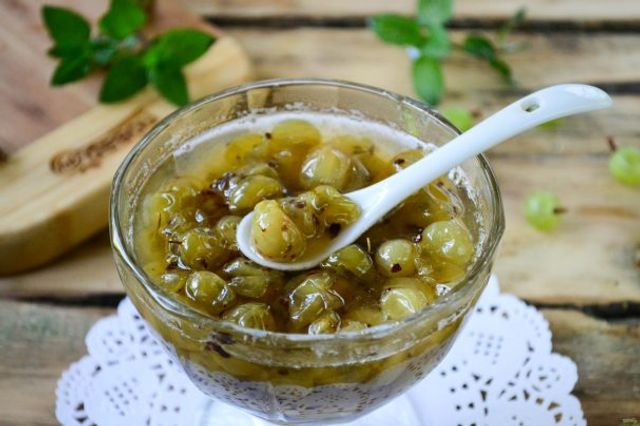 Варення з аґрусу: рецепти приготування смачного джему на зиму з фото - фото 337898