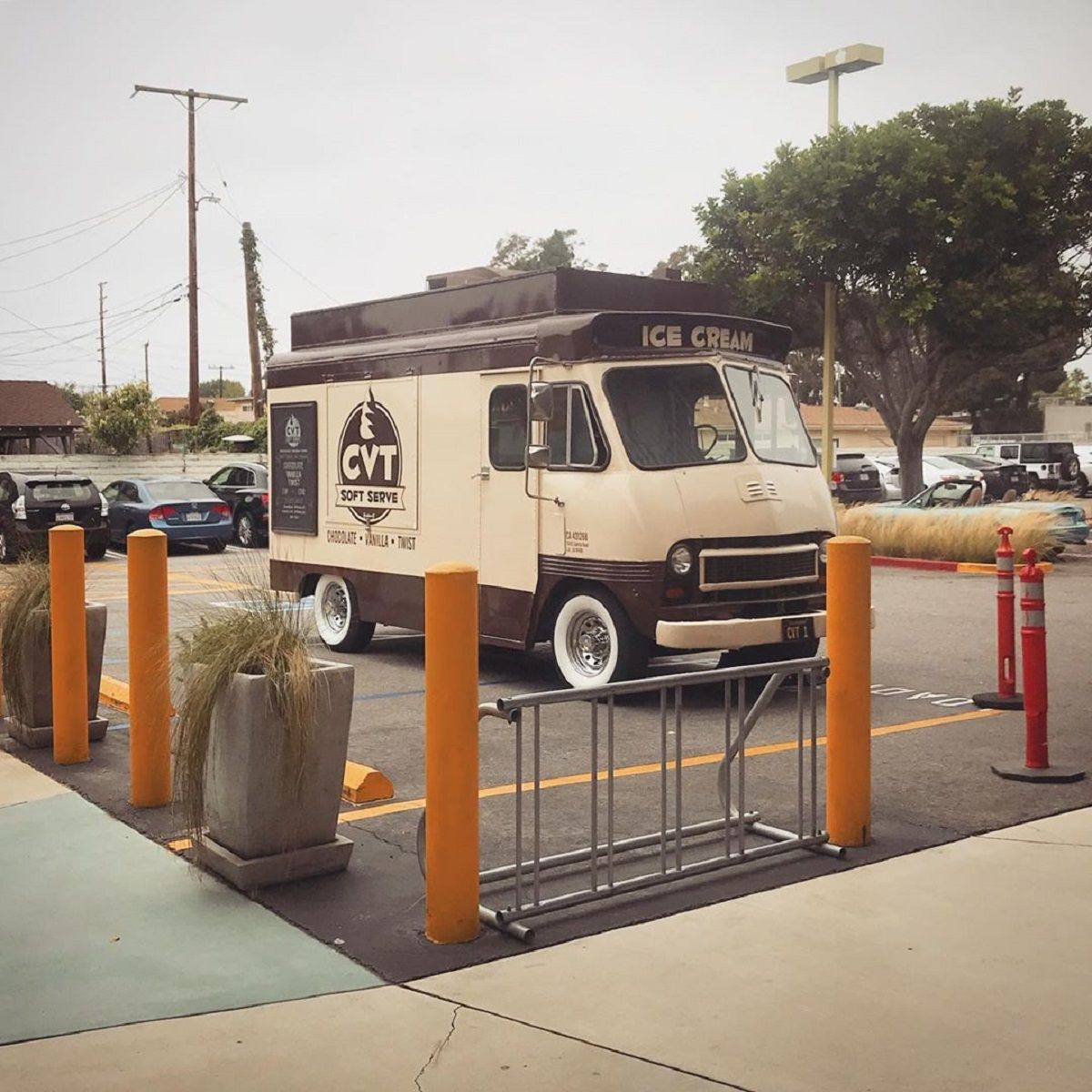 Продавець морозива у США оголосив війну блогерам