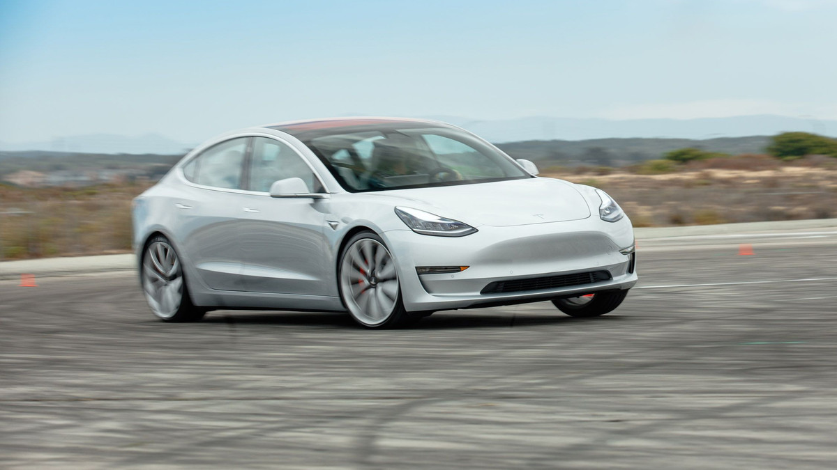 Tesla Model 3 виявилась надзвичайно безпечною - фото 1