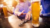Люди недооцінюють шкоду пасивного алкоголізму: несподіване  дослідження