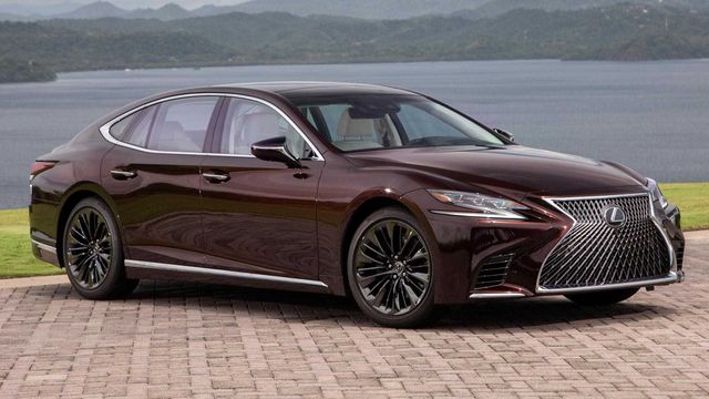 Lexus презентував лімітований седан: унікальне авто - фото 338143