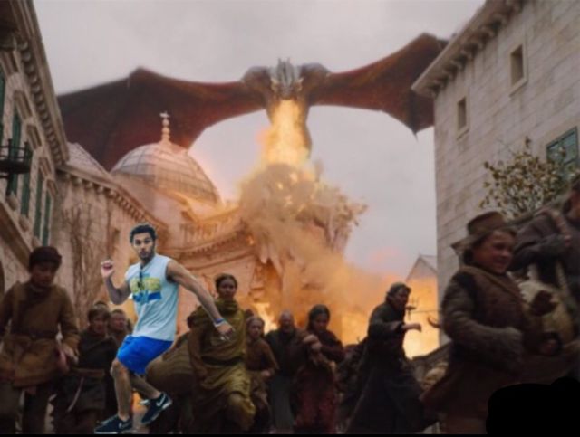 Бігун зіпсував фото заручин і став героєм фотожаб: епічні меми - фото 338194