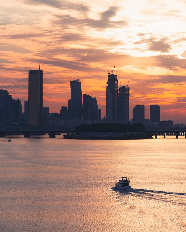 Американець змінив нестерпну роботу на життя в Сеулі: захопливі кадри - фото 338290