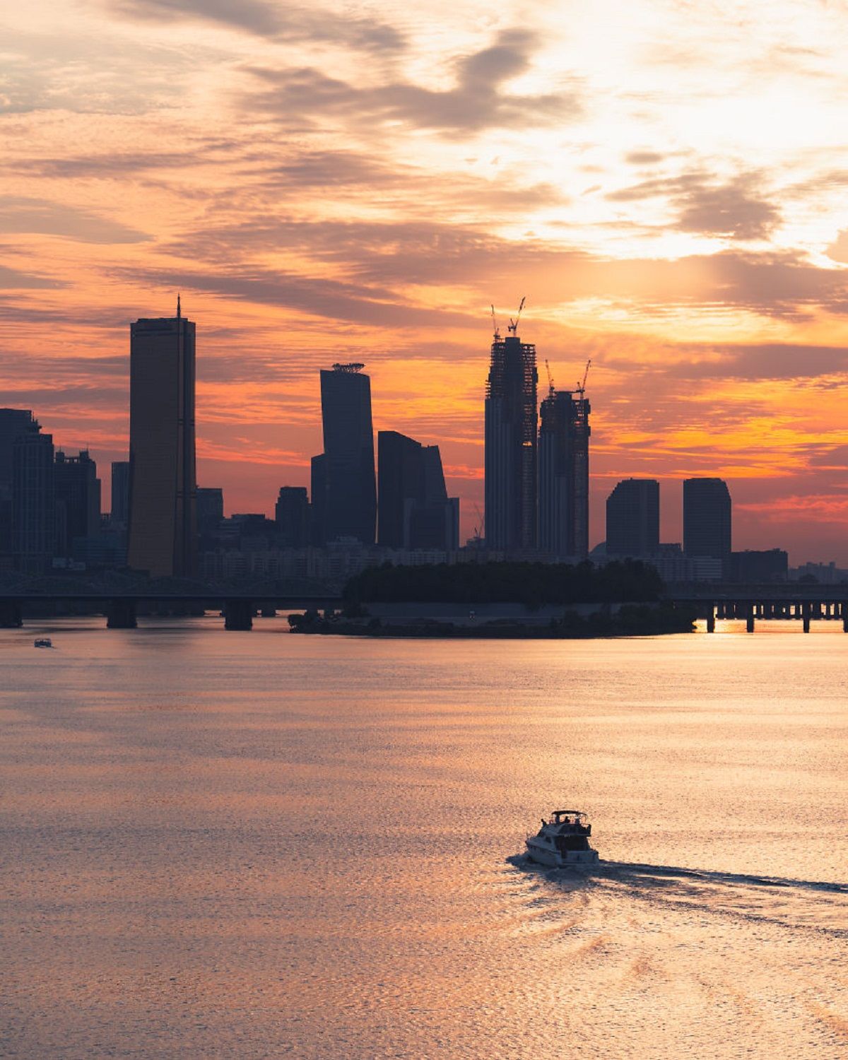 Американець змінив нестерпну роботу на життя в Сеулі: захопливі кадри