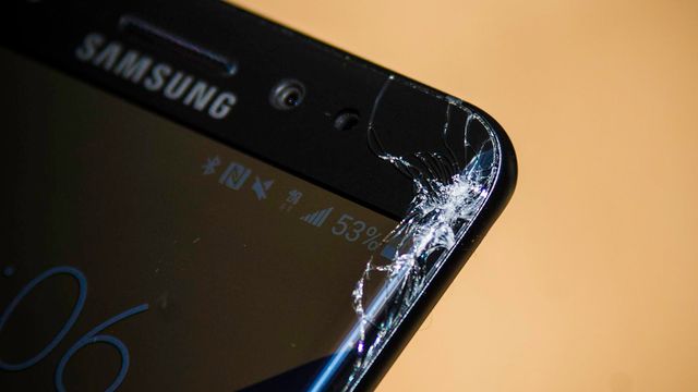 Скло заміняється разом з матрицею - фото 338422