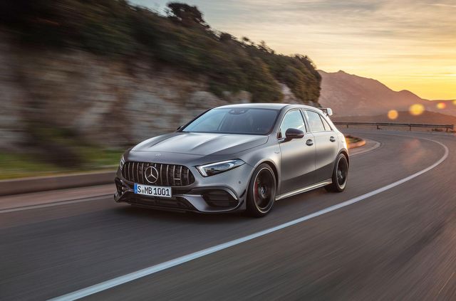 Mercedes показав 421-сильні хетчбек і седан - фото 338598
