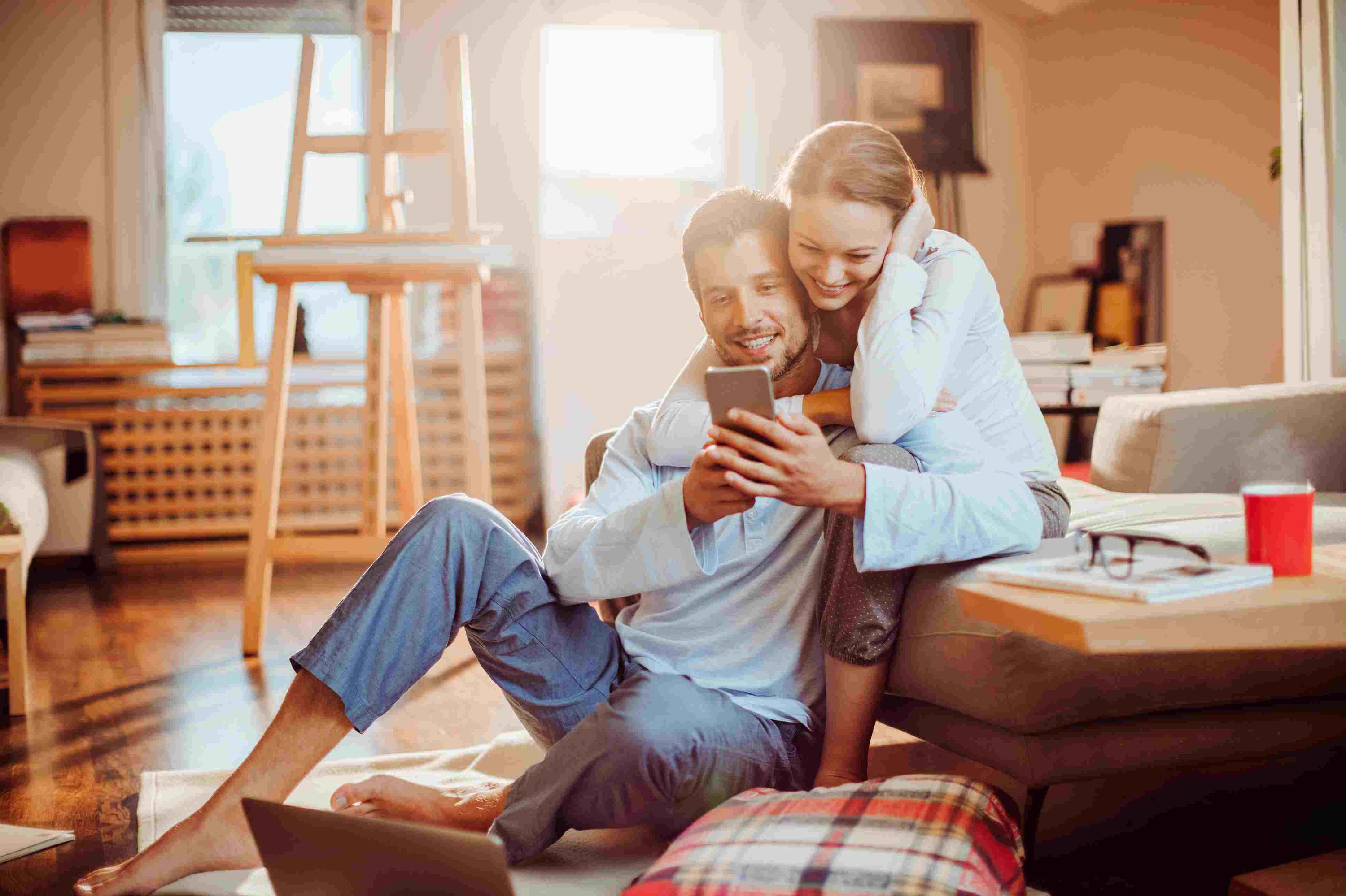 Як залежність від смартфона впливає на кількість сексуальних партнерів