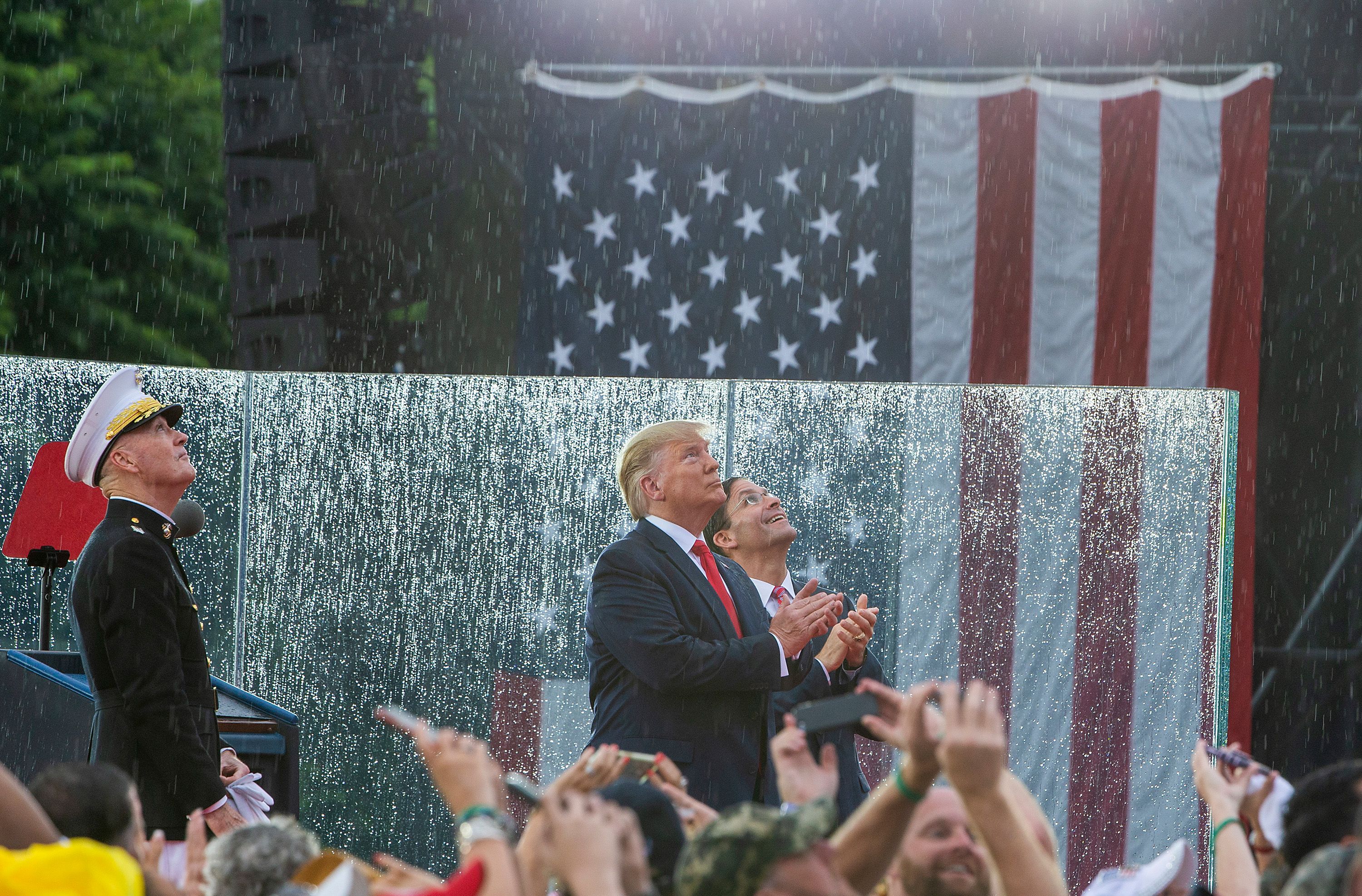 Дональд Трамп пообіцяв встановити американський прапор на Марсі