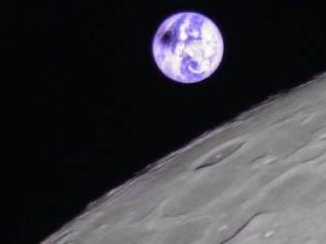 Супутник зафіксував унікальний момент сонячного затемнення над Чилі та Аргентиною - фото 339021