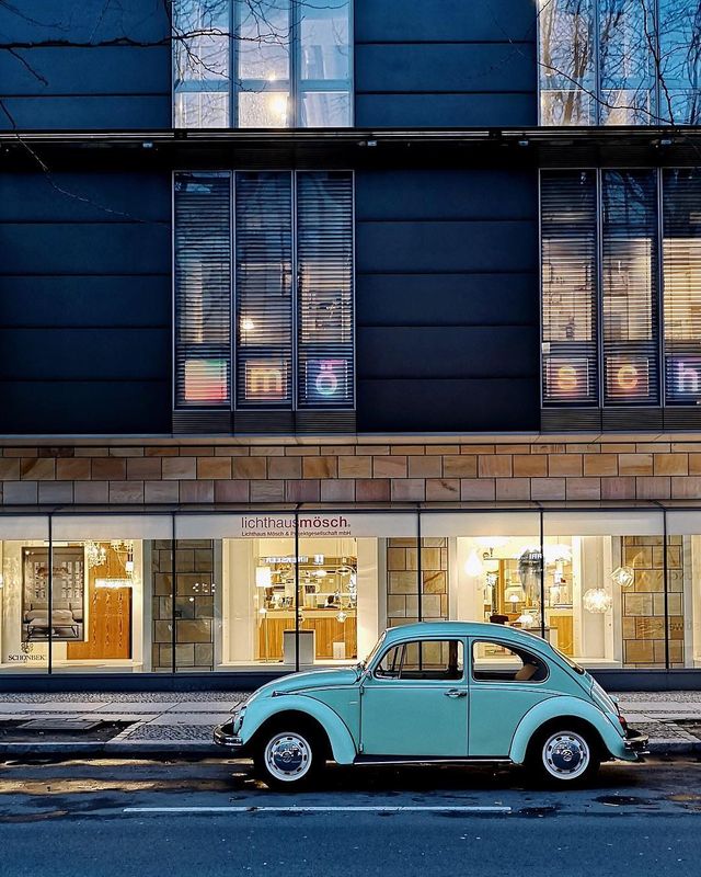 Фотограф показує авто на німецьких вулицях: захопливі кадри - фото 339427