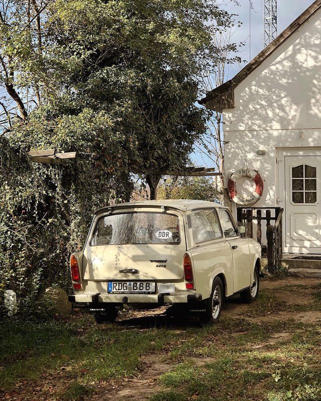 Фотограф показує авто на німецьких вулицях: захопливі кадри - фото 339428