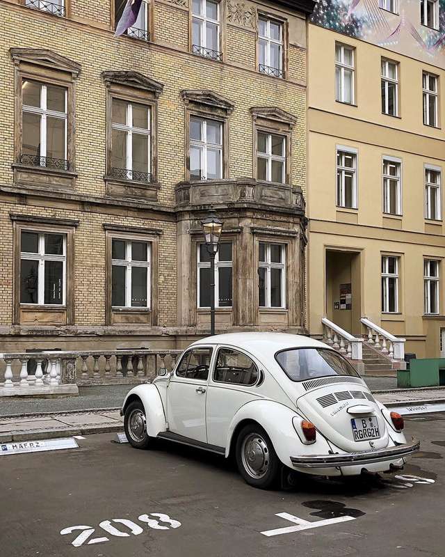 Фотограф показує авто на німецьких вулицях: захопливі кадри - фото 339435