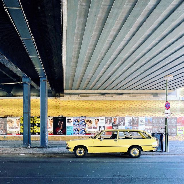 Фотограф показує авто на німецьких вулицях: захопливі кадри - фото 339444