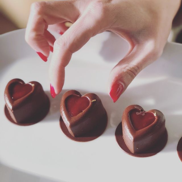 Як правильно їсти шоколад - фото 339608