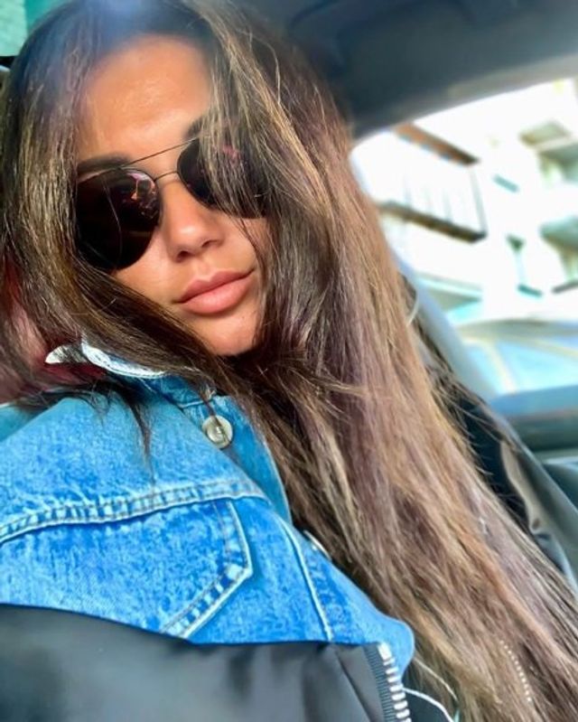 Дружина екс-динамівця підірвала мережу пружними сідницями - фото 339649