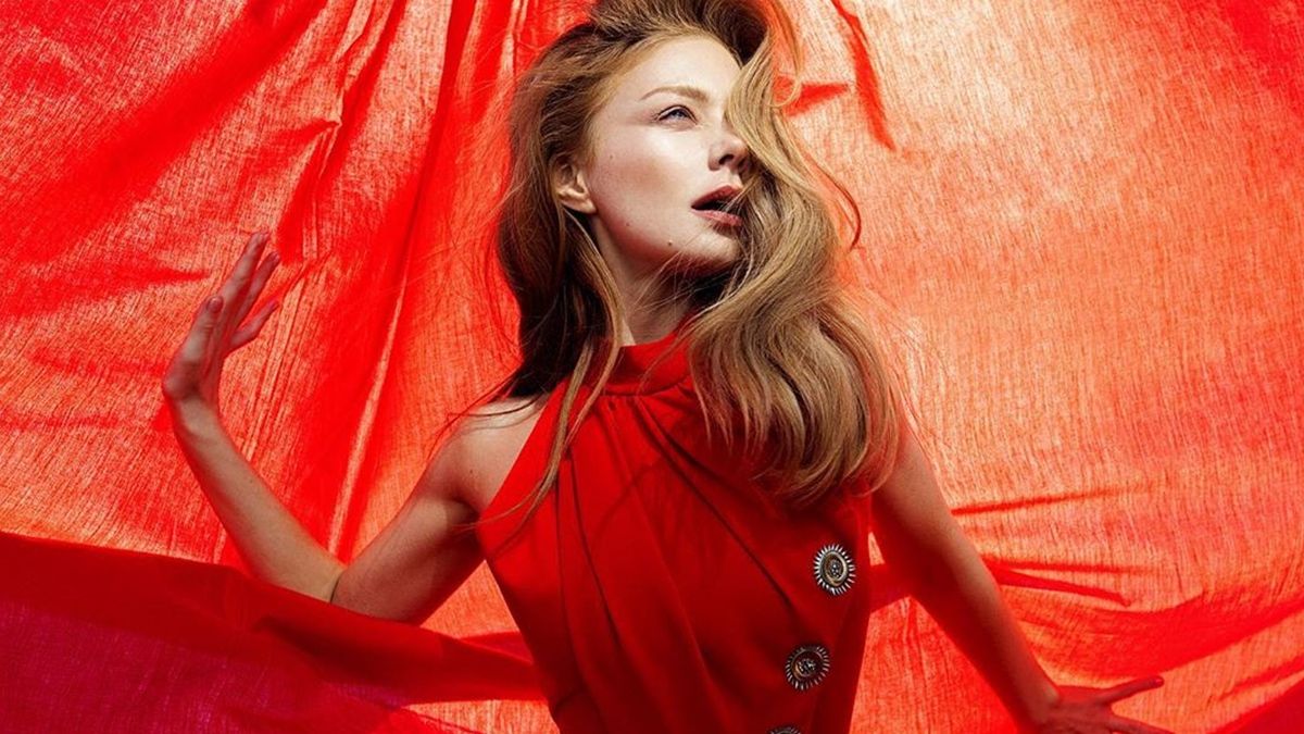 Тіна Кароль спантеличила мережу пікантним знімком