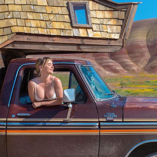 Найсексуальніша гравець у покер показала нові фото (18+) - фото 339760