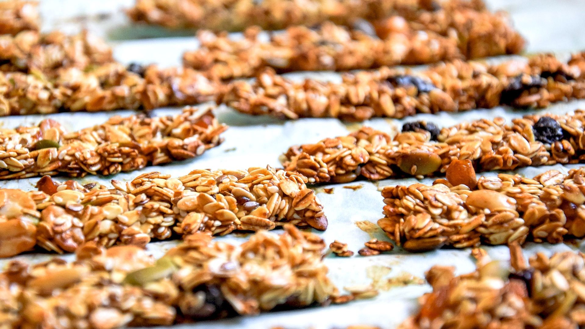 Експерт розкрила секрет фітнес-батончиків