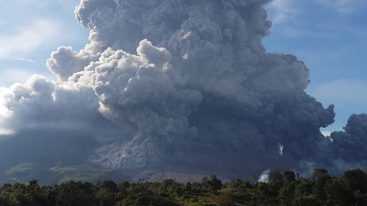 В Індонезії виверження вулкану - фото 1