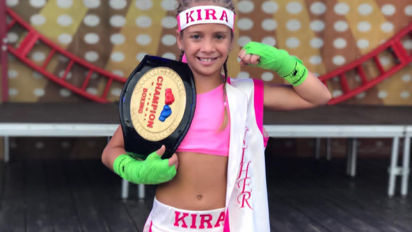 Копія Ломаченка: дівчинка-боксер з України підкорює інтернет