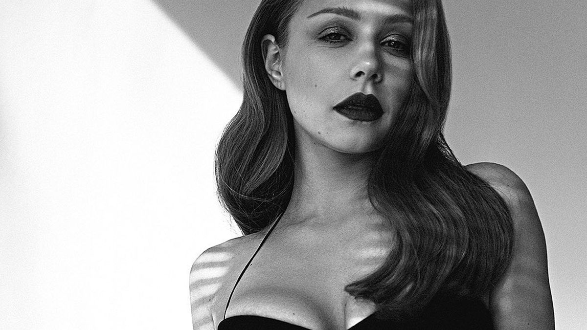 Тіна Кароль показала сексуальну фігуру на пляжі