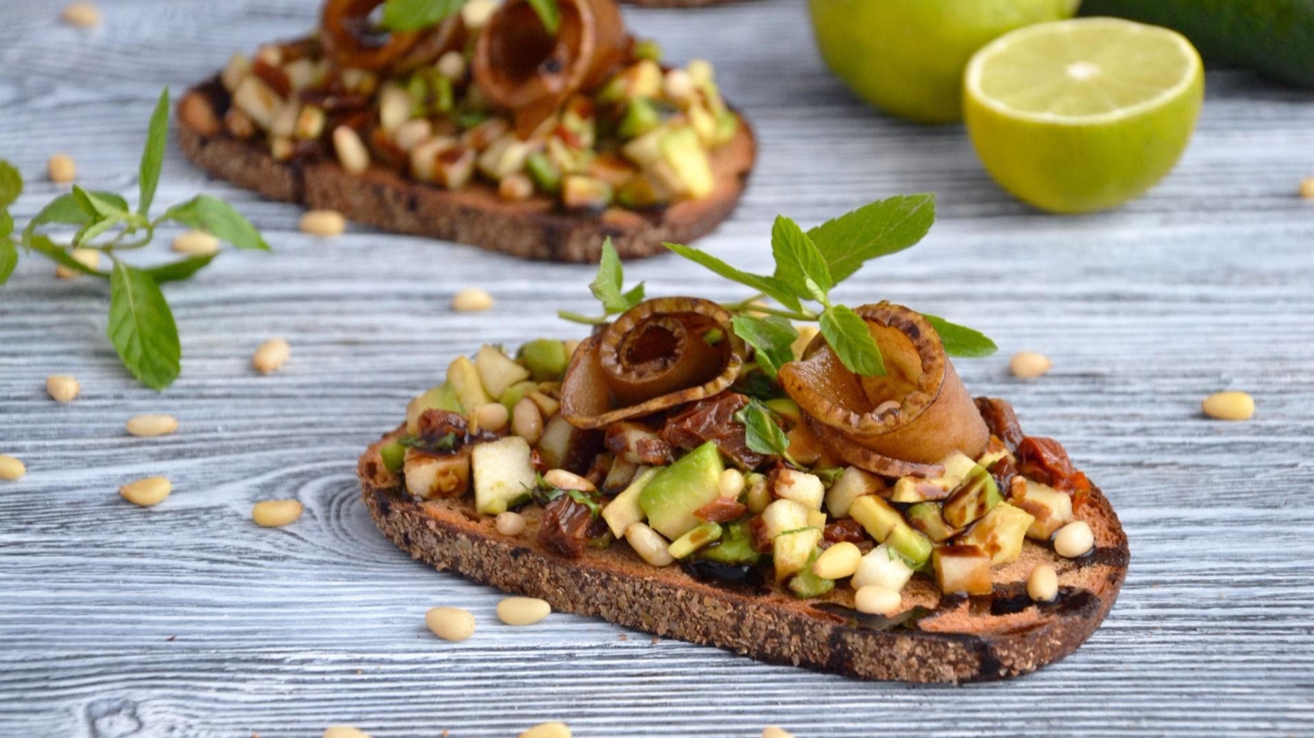 Названі найшкідливіші перекуси у спеку