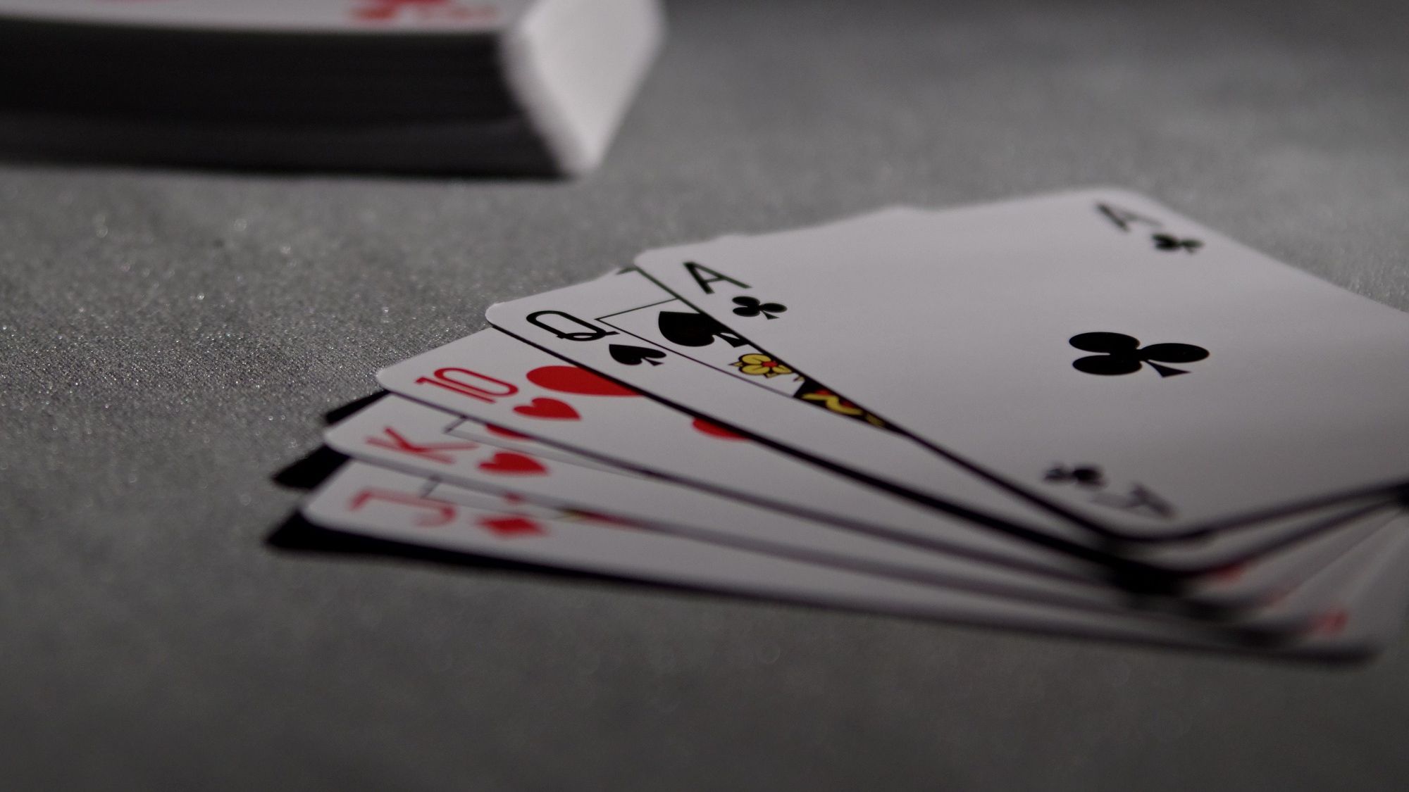 Нейромережа перемогла в покер - фото 1